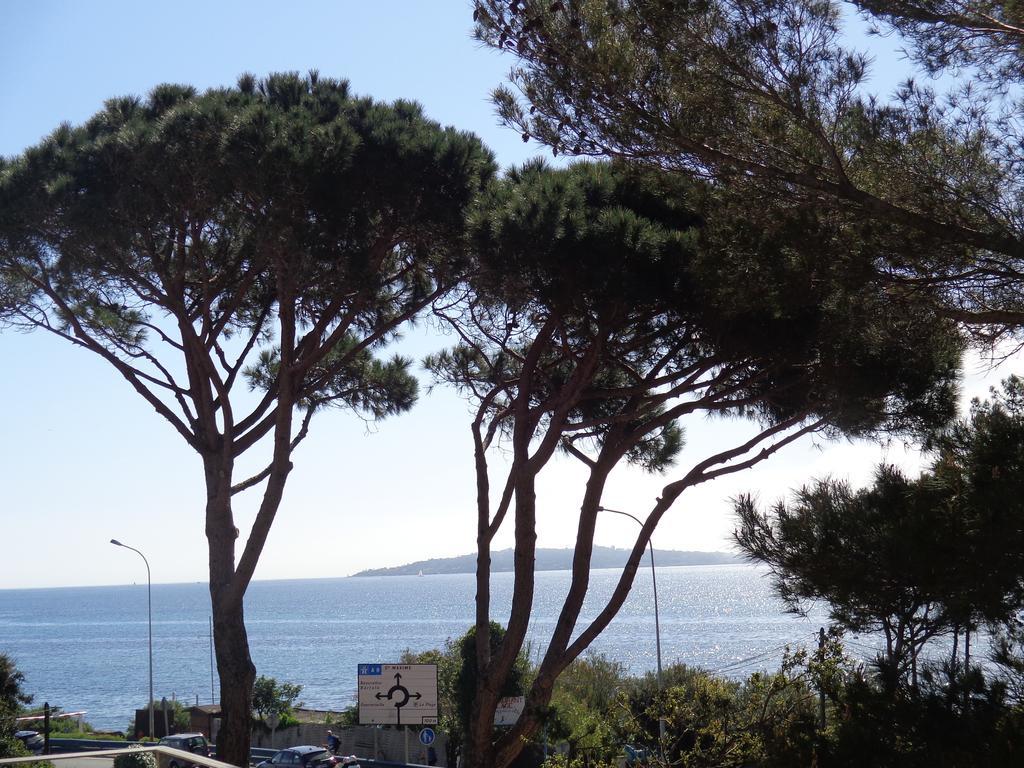 Appartement Villa Angelina Grimaud Eksteriør billede