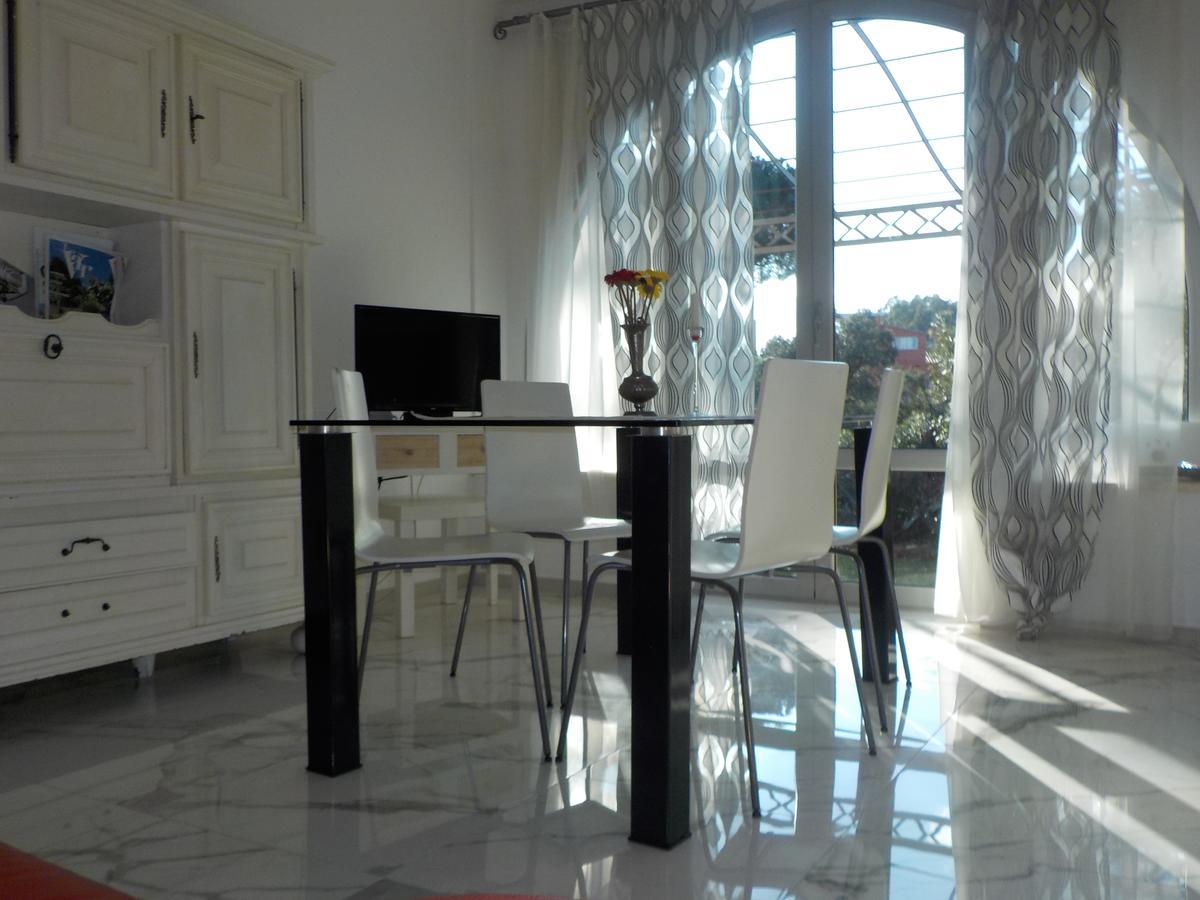 Appartement Villa Angelina Grimaud Eksteriør billede